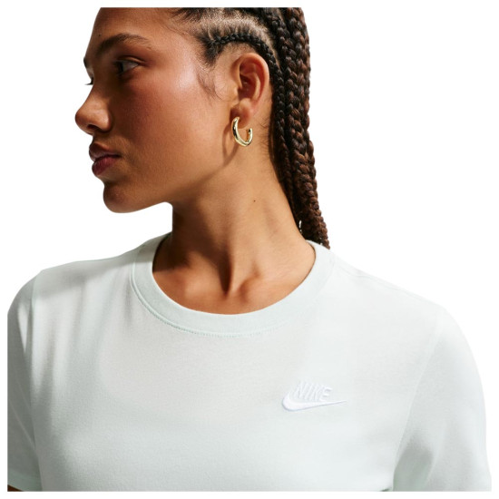Nike Γυναικεία κοντομάνικη μπλούζα Sportswear Club Essentials T-Shirt